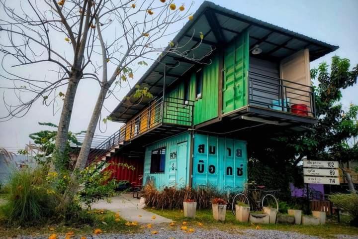 Smile Box Coffee & Resort Nong Hin Экстерьер фото