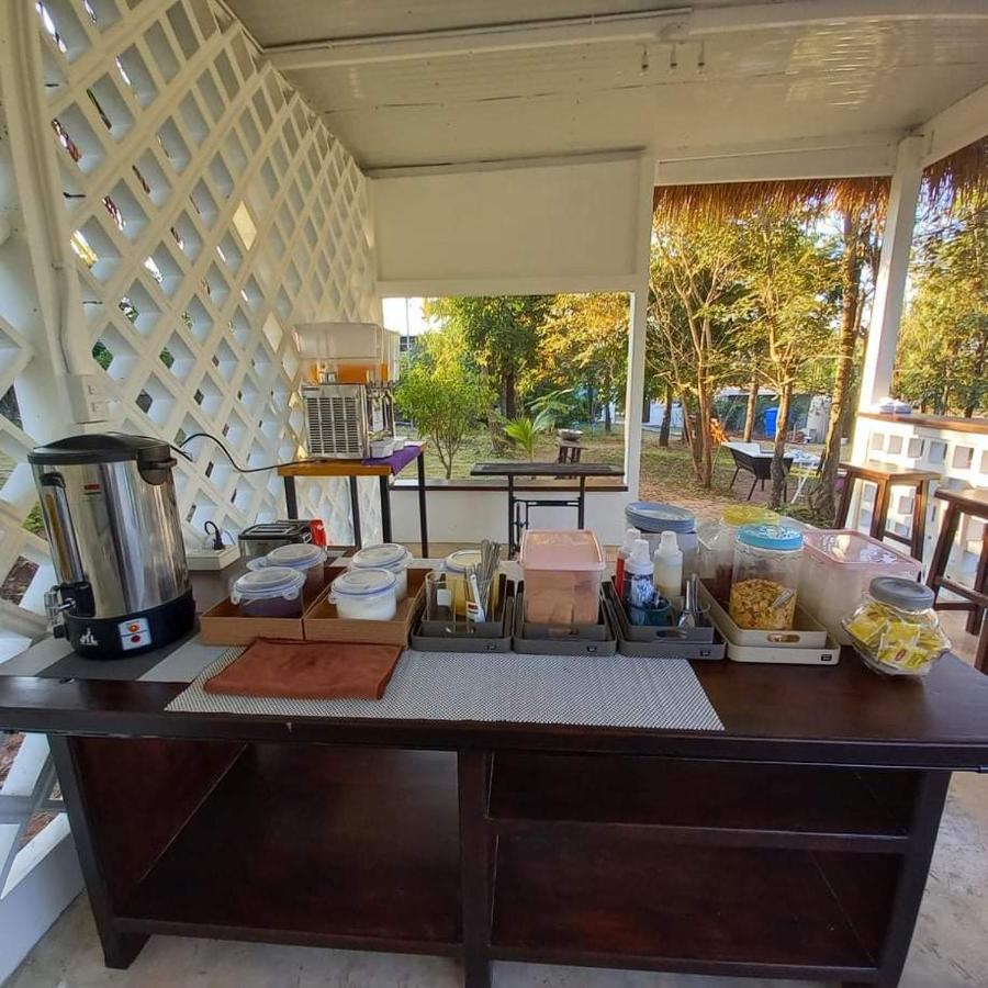 Smile Box Coffee & Resort Nong Hin Экстерьер фото